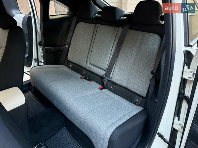 Белый Мазда MX-30, объемом двигателя 0 л и пробегом 64 тыс. км за 14000 $, фото 45 на Automoto.ua