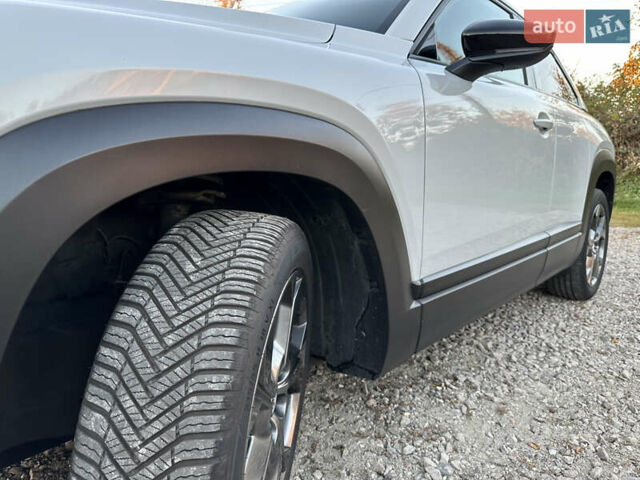 Мазда MX-30 2021 в Мукачеве на Automoto.ua Белый Мазда MX-30, объемом двигателя 0 л и пробегом 61 тыс. км за 14800 $, фото 28 на Automoto.ua