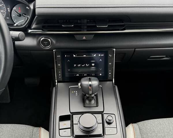 Белый Мазда MX-30, объемом двигателя 0 л и пробегом 27 тыс. км за 14900 $, фото 42 на Automoto.ua