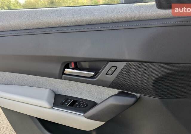 Белый Мазда MX-30, объемом двигателя 0 л и пробегом 105 тыс. км за 13800 $, фото 67 на Automoto.ua