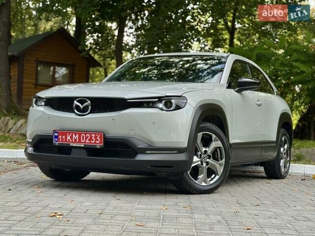 Белый Мазда MX-30, объемом двигателя 0 л и пробегом 33 тыс. км за 14950 $, фото 25 на Automoto.ua