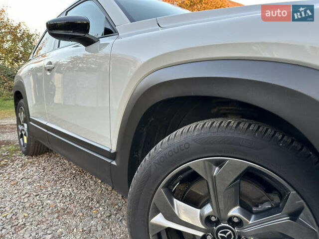 Мазда MX-30 2021 в Мукачеве на Automoto.ua Белый Мазда MX-30, объемом двигателя 0 л и пробегом 61 тыс. км за 14800 $, фото 23 на Automoto.ua