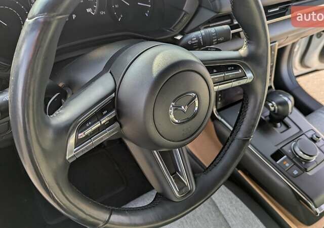 Белый Мазда MX-30, объемом двигателя 0 л и пробегом 105 тыс. км за 13800 $, фото 45 на Automoto.ua