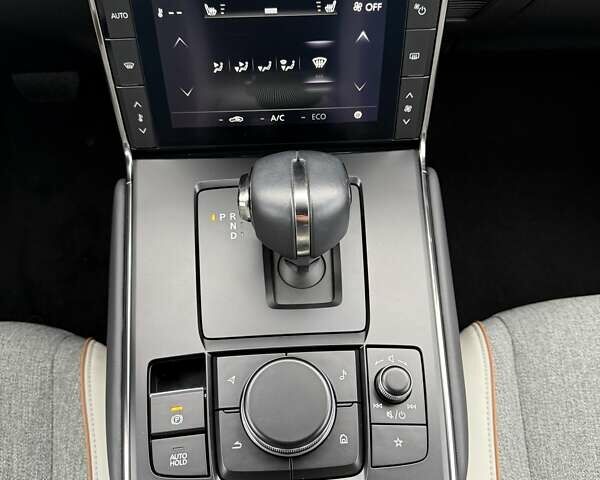 Белый Мазда MX-30, объемом двигателя 0 л и пробегом 27 тыс. км за 14900 $, фото 44 на Automoto.ua