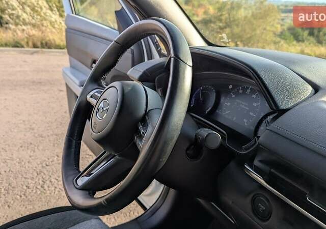 Белый Мазда MX-30, объемом двигателя 0 л и пробегом 105 тыс. км за 13800 $, фото 39 на Automoto.ua