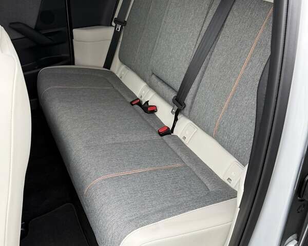 Белый Мазда MX-30, объемом двигателя 0 л и пробегом 27 тыс. км за 14900 $, фото 34 на Automoto.ua