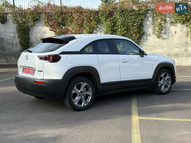 Білий Мазда MX-30, об'ємом двигуна 0 л та пробігом 33 тис. км за 14850 $, фото 59 на Automoto.ua