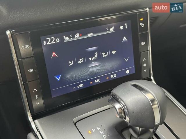 Белый Мазда MX-30, объемом двигателя 0 л и пробегом 90 тыс. км за 14900 $, фото 13 на Automoto.ua