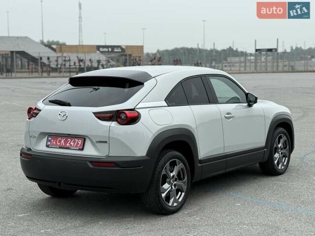 Білий Мазда MX-30, об'ємом двигуна 0 л та пробігом 15 тис. км за 15300 $, фото 6 на Automoto.ua