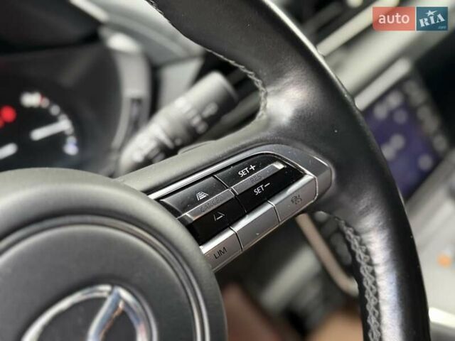Белый Мазда MX-30, объемом двигателя 0 л и пробегом 33 тыс. км за 14950 $, фото 84 на Automoto.ua