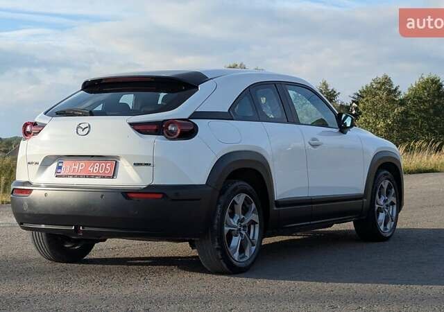 Белый Мазда MX-30, объемом двигателя 0 л и пробегом 105 тыс. км за 13800 $, фото 17 на Automoto.ua