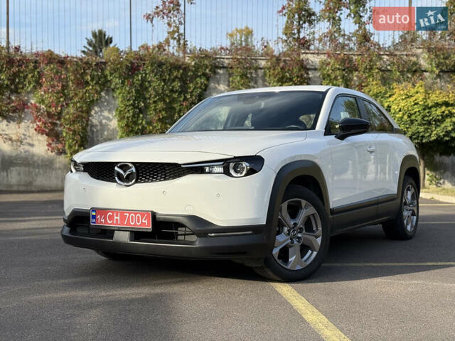 Білий Мазда MX-30, об'ємом двигуна 0 л та пробігом 33 тис. км за 14850 $, фото 70 на Automoto.ua