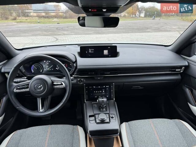 Белый Мазда MX-30, объемом двигателя 0 л и пробегом 27 тыс. км за 14900 $, фото 40 на Automoto.ua