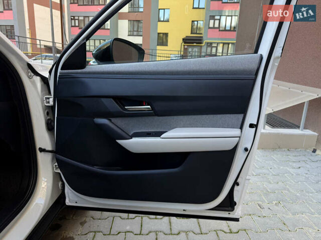 Белый Мазда MX-30, объемом двигателя 0 л и пробегом 64 тыс. км за 14000 $, фото 53 на Automoto.ua