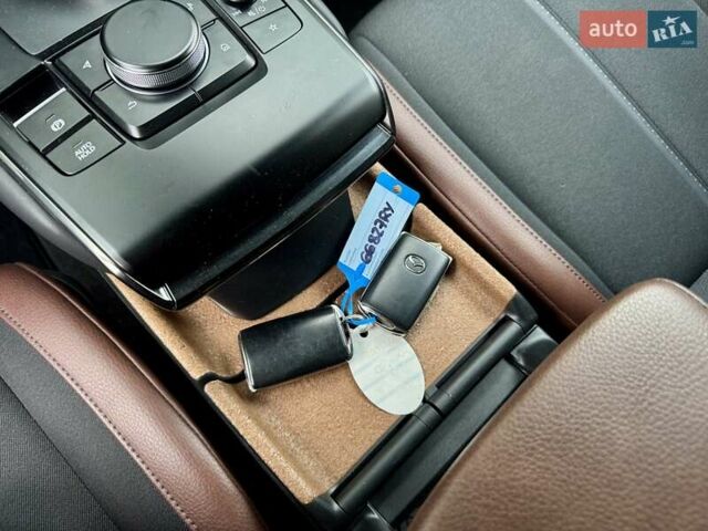 Белый Мазда MX-30, объемом двигателя 0 л и пробегом 33 тыс. км за 14950 $, фото 100 на Automoto.ua