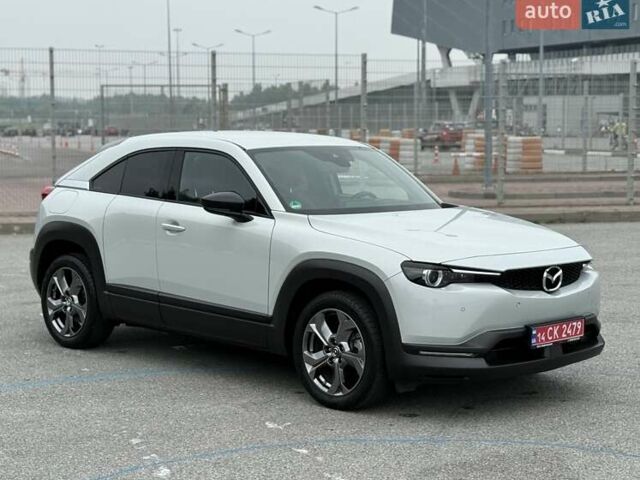 Білий Мазда MX-30, об'ємом двигуна 0 л та пробігом 15 тис. км за 15300 $, фото 11 на Automoto.ua