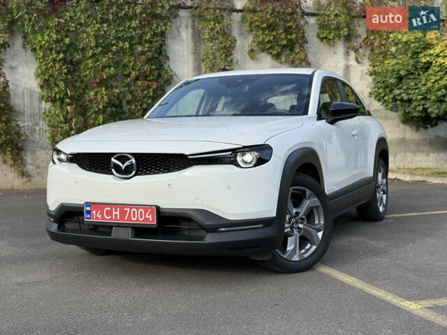 Білий Мазда MX-30, об'ємом двигуна 0 л та пробігом 33 тис. км за 14850 $, фото 10 на Automoto.ua