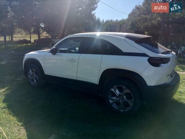 Білий Мазда MX-30, об'ємом двигуна 0 л та пробігом 115 тис. км за 9800 $, фото 18 на Automoto.ua