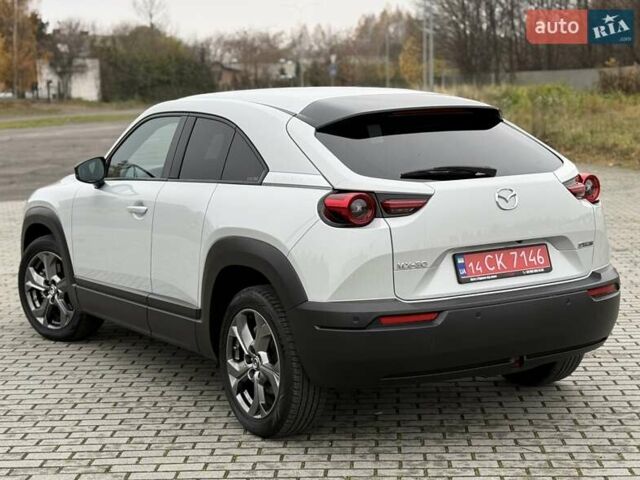 Белый Мазда MX-30, объемом двигателя 0 л и пробегом 27 тыс. км за 14900 $, фото 26 на Automoto.ua