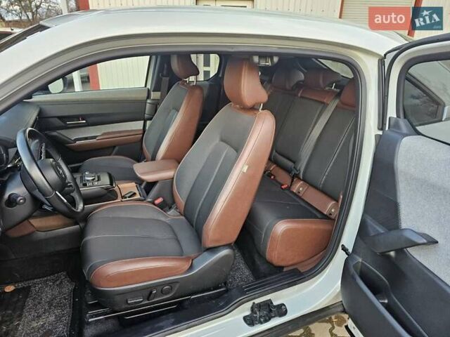 Білий Мазда MX-30, об'ємом двигуна 0 л та пробігом 12 тис. км за 14900 $, фото 6 на Automoto.ua