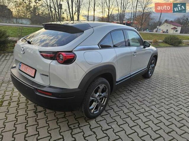 Білий Мазда MX-30, об'ємом двигуна 0 л та пробігом 12 тис. км за 14900 $, фото 24 на Automoto.ua