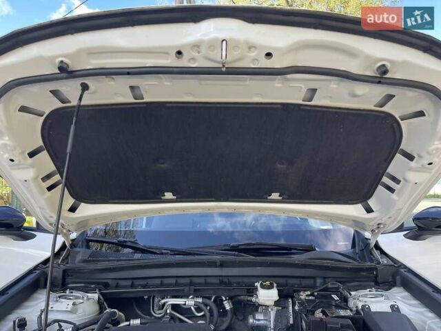 Белый Мазда MX-30, объемом двигателя 0 л и пробегом 26 тыс. км за 14400 $, фото 63 на Automoto.ua