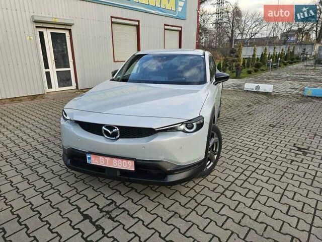 Білий Мазда MX-30, об'ємом двигуна 0 л та пробігом 12 тис. км за 14900 $, фото 30 на Automoto.ua