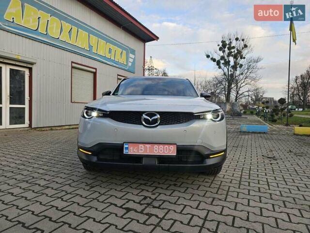 Білий Мазда MX-30, об'ємом двигуна 0 л та пробігом 12 тис. км за 14900 $, фото 17 на Automoto.ua