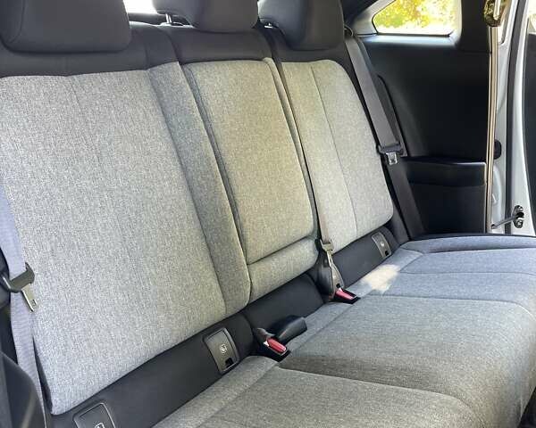 Белый Мазда MX-30, объемом двигателя 0 л и пробегом 26 тыс. км за 14400 $, фото 34 на Automoto.ua