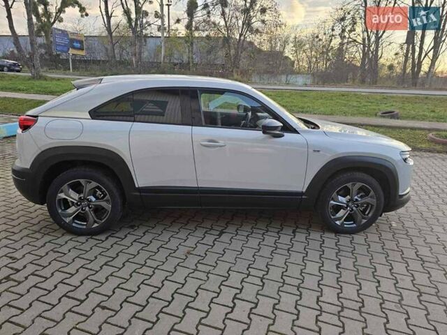 Білий Мазда MX-30, об'ємом двигуна 0 л та пробігом 12 тис. км за 14900 $, фото 14 на Automoto.ua