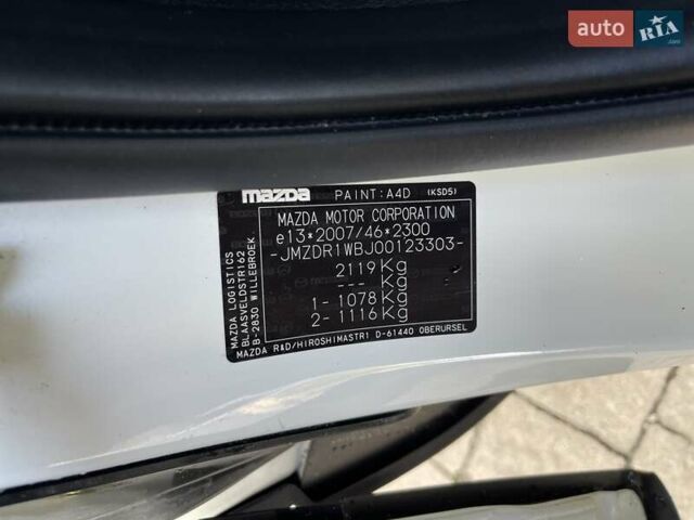 Белый Мазда MX-30, объемом двигателя 0 л и пробегом 26 тыс. км за 14400 $, фото 37 на Automoto.ua