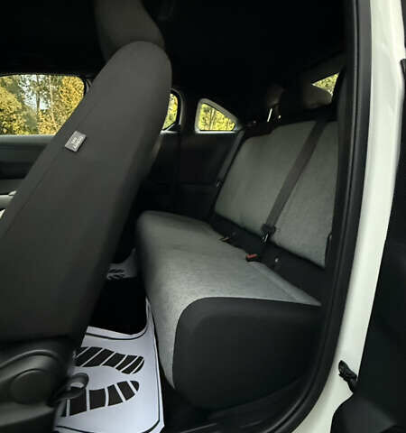 Белый Мазда MX-30, объемом двигателя 0 л и пробегом 27 тыс. км за 14700 $, фото 12 на Automoto.ua