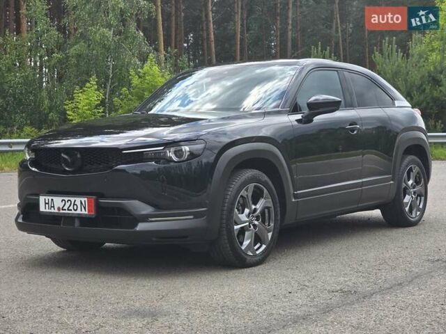 Черный Мазда MX-30, объемом двигателя 0 л и пробегом 79 тыс. км за 14799 $, фото 2 на Automoto.ua