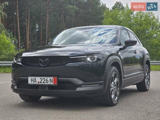 Черный Мазда MX-30, объемом двигателя 0 л и пробегом 79 тыс. км за 14799 $, фото 1 на Automoto.ua