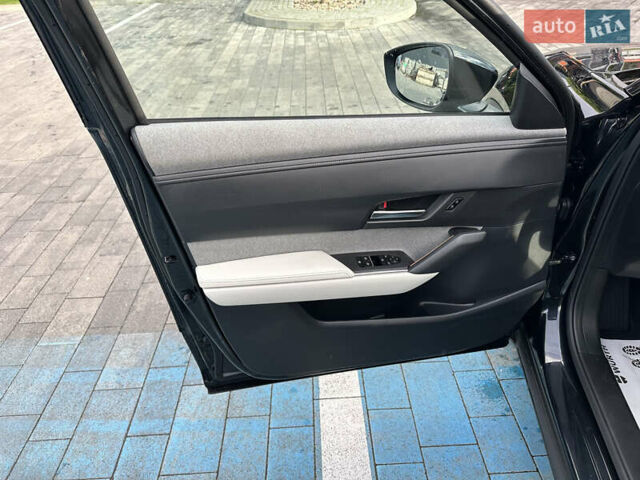 Черный Мазда MX-30, объемом двигателя 0 л и пробегом 36 тыс. км за 15200 $, фото 51 на Automoto.ua