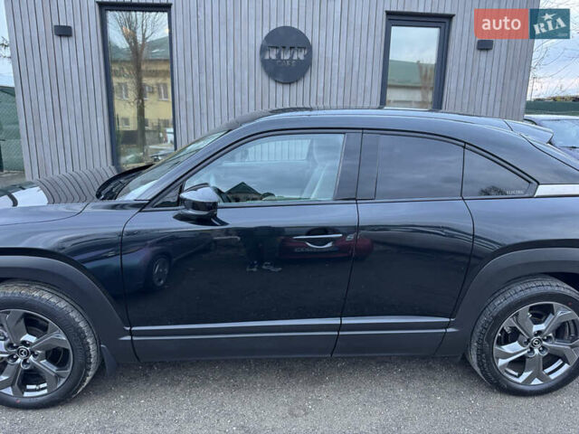 Черный Мазда MX-30, объемом двигателя 0 л и пробегом 68 тыс. км за 14500 $, фото 7 на Automoto.ua