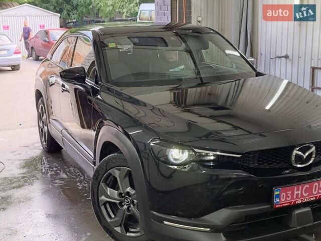 Черный Мазда MX-30, объемом двигателя 0 л и пробегом 75 тыс. км за 14000 $, фото 1 на Automoto.ua