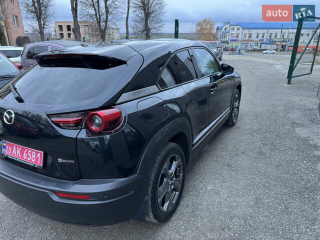 Черный Мазда MX-30, объемом двигателя 0 л и пробегом 68 тыс. км за 14500 $, фото 3 на Automoto.ua
