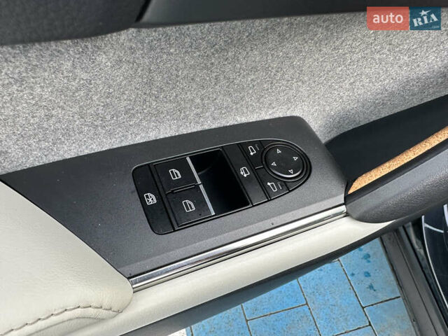 Черный Мазда MX-30, объемом двигателя 0 л и пробегом 36 тыс. км за 15200 $, фото 52 на Automoto.ua