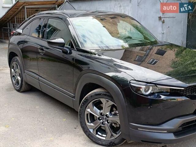 Черный Мазда MX-30, объемом двигателя 0 л и пробегом 75 тыс. км за 14000 $, фото 9 на Automoto.ua