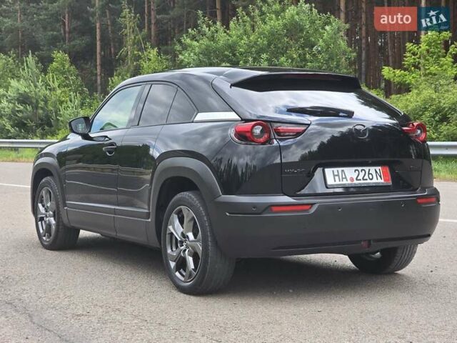 Черный Мазда MX-30, объемом двигателя 0 л и пробегом 79 тыс. км за 14799 $, фото 5 на Automoto.ua