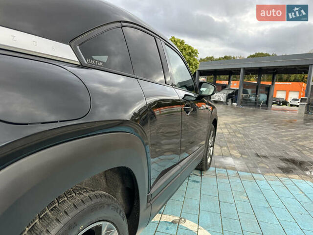 Черный Мазда MX-30, объемом двигателя 0 л и пробегом 36 тыс. км за 15200 $, фото 36 на Automoto.ua