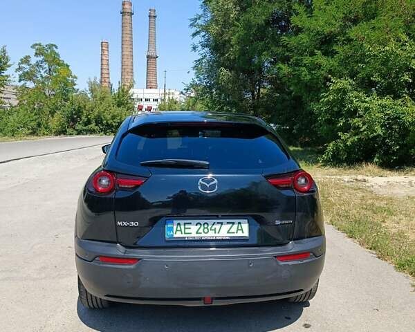 Черный Мазда MX-30, объемом двигателя 0 л и пробегом 36 тыс. км за 15799 $, фото 4 на Automoto.ua