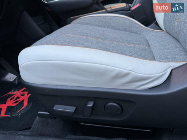 Черный Мазда MX-30, объемом двигателя 0 л и пробегом 68 тыс. км за 14500 $, фото 8 на Automoto.ua