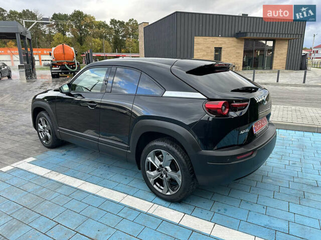 Черный Мазда MX-30, объемом двигателя 0 л и пробегом 36 тыс. км за 15200 $, фото 6 на Automoto.ua