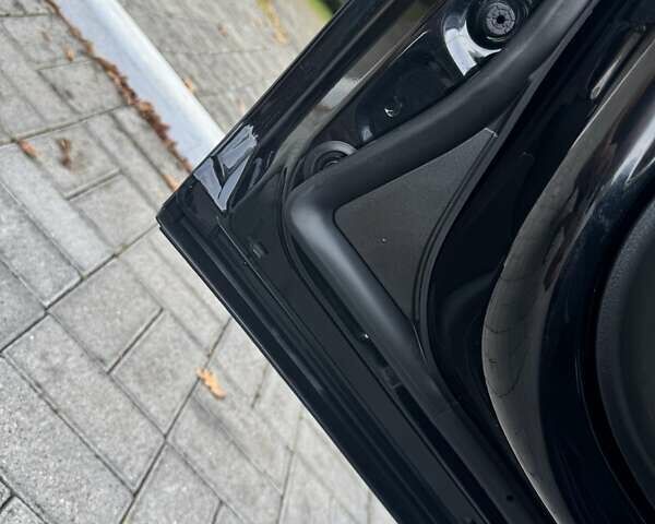 Черный Мазда MX-30, объемом двигателя 0 л и пробегом 38 тыс. км за 14600 $, фото 69 на Automoto.ua