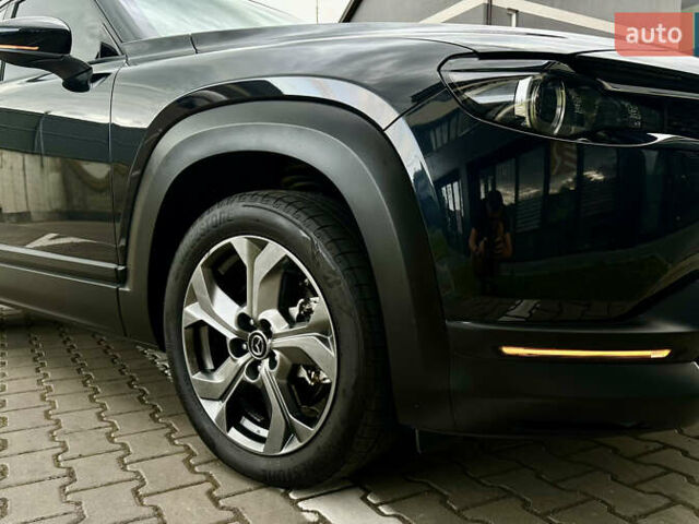 Чорний Мазда MX-30, об'ємом двигуна 0 л та пробігом 27 тис. км за 15700 $, фото 14 на Automoto.ua