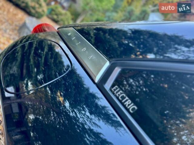 Чорний Мазда MX-30, об'ємом двигуна 0 л та пробігом 40 тис. км за 14400 $, фото 21 на Automoto.ua