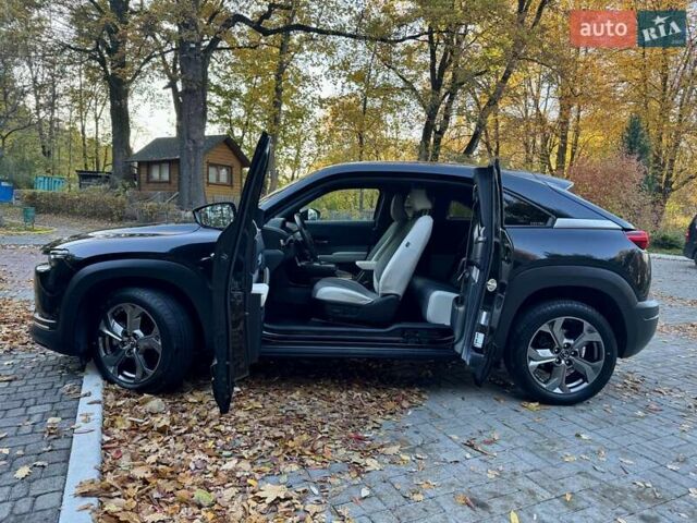 Чорний Мазда MX-30, об'ємом двигуна 0 л та пробігом 40 тис. км за 14400 $, фото 35 на Automoto.ua