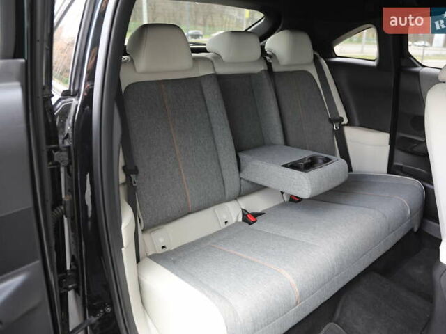 Чорний Мазда MX-30, об'ємом двигуна 0 л та пробігом 5 тис. км за 20000 $, фото 7 на Automoto.ua